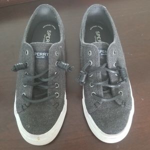 Grey sperry
